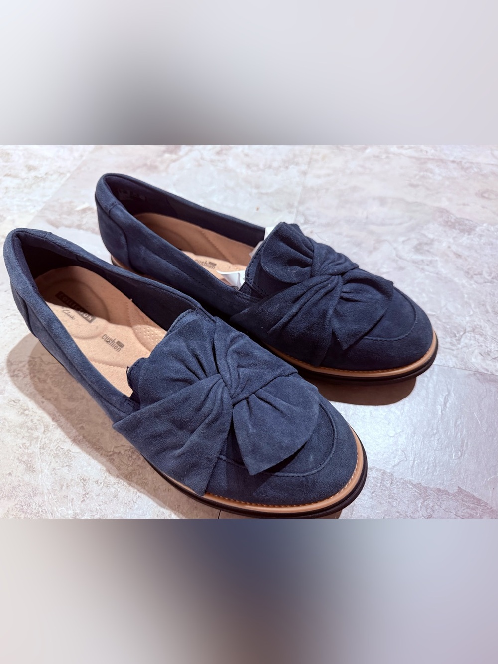 Clarks Collection Sharon Dasher Navy Suede Wedge Comfort Loafers Twist Bow Sz 10